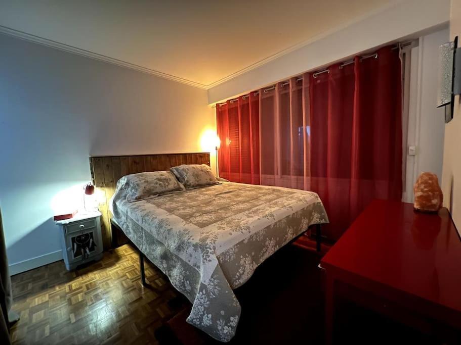 Grand Appartement Avec Balcon Et Parking Gratuit Sur Place Paris Exterior foto