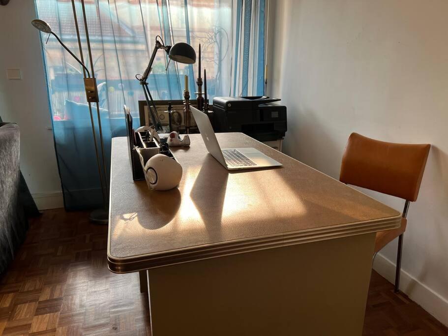Grand Appartement Avec Balcon Et Parking Gratuit Sur Place Paris Exterior foto