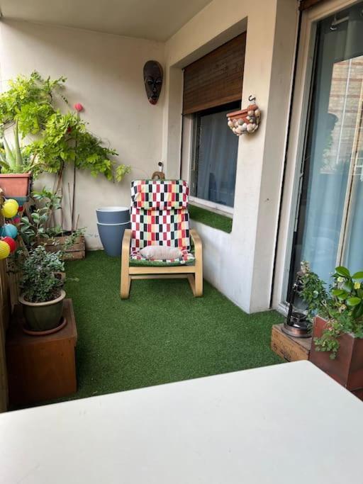 Grand Appartement Avec Balcon Et Parking Gratuit Sur Place Paris Exterior foto